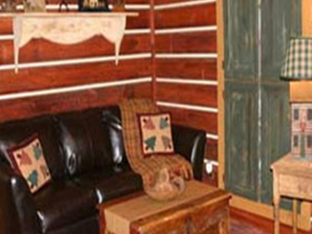 The Inn At Narrows Creek DuBois Room photo